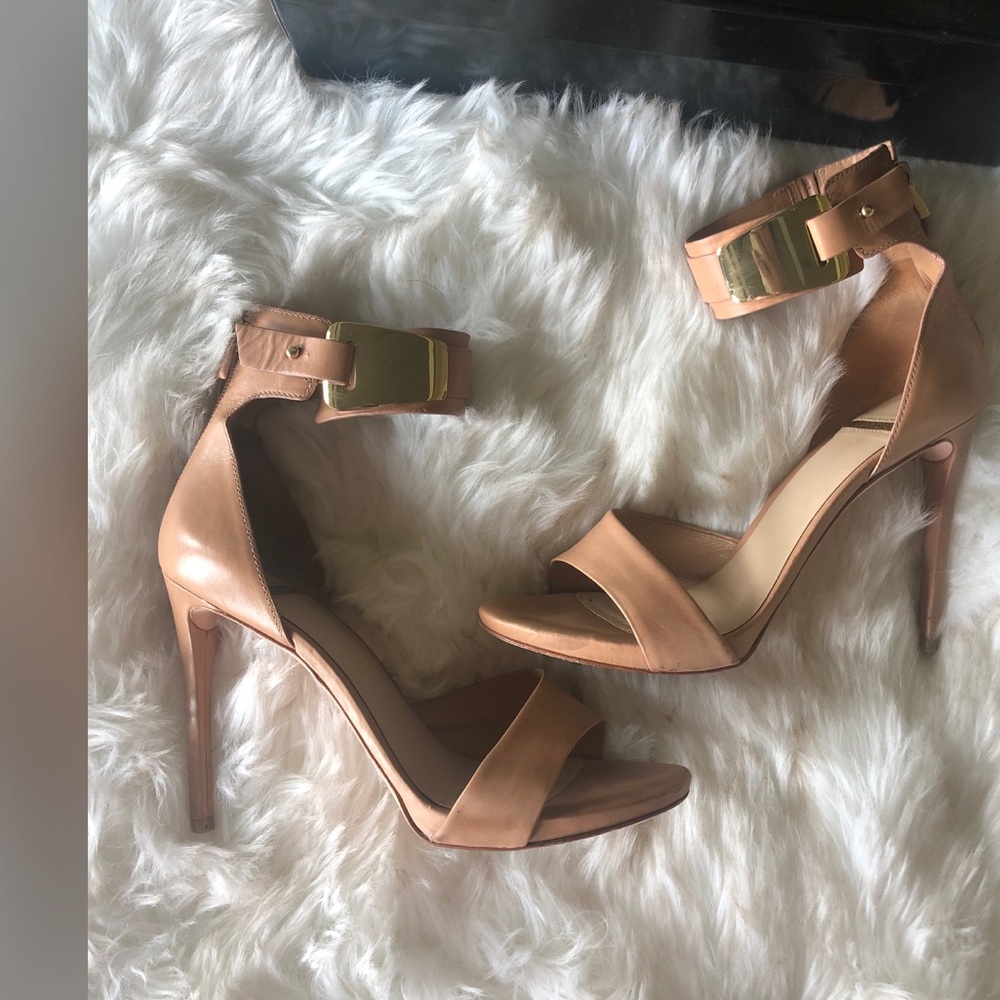 Marciano nude leather heels